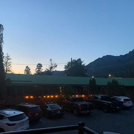 Destination Inn راديوم هوت سبرينغز المظهر الخارجي الصورة